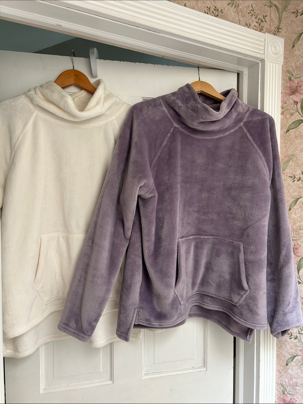 Turtleneck Pullovers